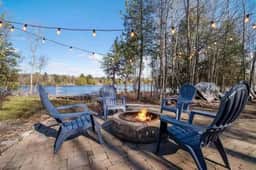 Lakefront Escape | Hot Tub, Dock + Sleeps 14 | Perfect for Groups - Image 4