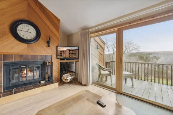 Shanty Creek Penthouse - on the resort! - Image 5